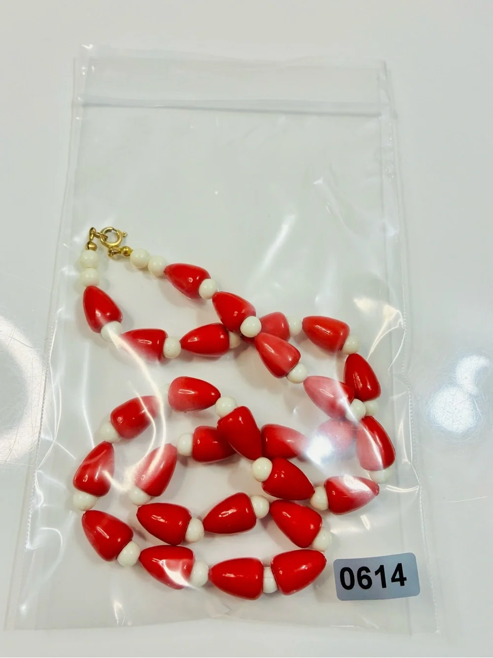 VTG Lucite Red and White Bead MCM Necklace - Retro Women’s Jewelry Lightweight